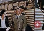 Standbild Holländische Holzschuhe hergestellt Holland Michigan USA, 1942, aus Sekunde 13 historischem Filmmaterial Videoclip 65675050329