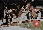 Standbild Holländische Holzschuhe hergestellt Holland Michigan USA, 1942, aus Sekunde 19 historischem Filmmaterial Videoclip 65675050329