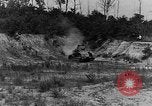 Standbild Tank demonstration Maryland United States USA, 1925, aus Sekunde 32 historischem Filmmaterial Videoclip 65675050340