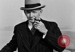 Standbild man rauchen Rohr Gwynedd Pennsylvania USA, 1929, aus Sekunde 13 historischem Filmmaterial Videoclip 65675050354