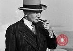 Standbild man rauchen Rohr Gwynedd Pennsylvania USA, 1929, aus Sekunde 15 historischem Filmmaterial Videoclip 65675050354