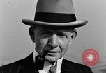 Standbild man rauchen Rohr Gwynedd Pennsylvania USA, 1929, aus Sekunde 19 historischem Filmmaterial Videoclip 65675050354