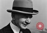 Standbild man rauchen Rohr Gwynedd Pennsylvania USA, 1929, aus Sekunde 21 historischem Filmmaterial Videoclip 65675050354