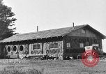 Standbild Holzhaus Port Angeles Washington USA, 1929, aus Sekunde 18 historischem Filmmaterial Videoclip 65675050357