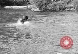 Standbild Fang den Fisch Hund Washington State United States USA, 1929, aus Sekunde 7 historischem Filmmaterial Videoclip 65675050359