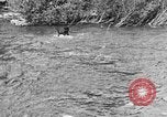 Standbild Fang den Fisch Hund Washington State United States USA, 1929, aus Sekunde 9 historischem Filmmaterial Videoclip 65675050359