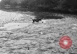Standbild Fang den Fisch Hund Washington State United States USA, 1929, aus Sekunde 14 historischem Filmmaterial Videoclip 65675050359