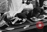 Standbild Wassermelone essen Wettbewerb Oakland California USA, 1929, aus Sekunde 31 historischem Filmmaterial Videoclip 65675050360