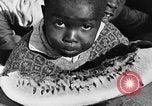 Standbild Wassermelone essen Wettbewerb Oakland California USA, 1929, aus Sekunde 44 historischem Filmmaterial Videoclip 65675050360