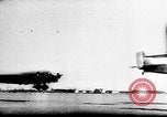 Image de raids aériens allemands France, 1942, de la seconde 20 séquences d'archives historiques vidéo 65675050368