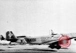Image de raids aériens allemands France, 1942, de la seconde 24 séquences d'archives historiques vidéo 65675050368