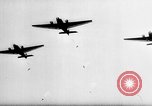 Image de raids aériens allemands France, 1942, de la seconde 34 séquences d'archives historiques vidéo 65675050368