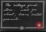 Standbild Dorf Schleifstein China, 1938, aus Sekunde 7 historischem Filmmaterial Videoclip 65675050387