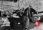 Standbild Dorf Schleifstein China, 1938, aus Sekunde 22 historischem Filmmaterial Videoclip 65675050387