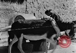 Standbild Dorf Schleifstein China, 1938, aus Sekunde 31 historischem Filmmaterial Videoclip 65675050387
