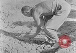 Standbild Backstein Machen China, 1938, aus Sekunde 20 historischem Filmmaterial Videoclip 65675050389