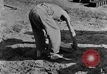Standbild Backstein Machen China, 1938, aus Sekunde 25 historischem Filmmaterial Videoclip 65675050389