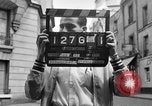 Standbild Street View Paris Frankreich, 1956, aus Sekunde 4 historischem Filmmaterial Videoclip 65675050421