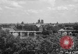 Standbild Ile Saint Louis Paris Frankreich, 1956, aus Sekunde 6 historischem Filmmaterial Videoclip 65675050422