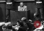 Standbild NS-Kriegsverbrecher Nürnberg Deutschland, 1946, aus Sekunde 62 historischem Filmmaterial Videoclip 65675050467