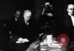 Standbild Urteil der Nürnberger Prozesse Nürnberg Deutschland, 1945, aus Sekunde 43 historischem Filmmaterial Videoclip 65675050468
