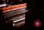 Standbild Burlington Mühlen New York City USA, 1950, aus Sekunde 6 historischem Filmmaterial Videoclip 65675050469