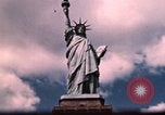 Standbild Burlington Mühlen New York City USA, 1950, aus Sekunde 38 historischem Filmmaterial Videoclip 65675050469
