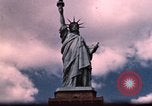 Standbild Burlington Mühlen New York City USA, 1950, aus Sekunde 41 historischem Filmmaterial Videoclip 65675050469