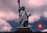 Standbild Burlington Mühlen New York City USA, 1950, aus Sekunde 45 historischem Filmmaterial Videoclip 65675050469