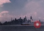 Standbild Burlington Mühlen New York City USA, 1950, aus Sekunde 52 historischem Filmmaterial Videoclip 65675050469