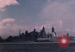 Standbild Burlington Mühlen New York City USA, 1950, aus Sekunde 53 historischem Filmmaterial Videoclip 65675050469