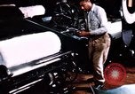 Standbild versponnen Rayon Fabric North Carolina United States USA, 1950, aus Sekunde 32 historischem Filmmaterial Videoclip 65675050471