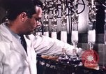 Standbild Garn Stärke testen North Carolina United States USA, 1950, aus Sekunde 34 historischem Filmmaterial Videoclip 65675050476