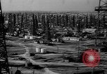 Standbild petroleum Produktion und Distribution United States USA, 1943, aus Sekunde 45 historischem Filmmaterial Videoclip 65675050492