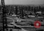 Standbild petroleum Produktion und Distribution United States USA, 1943, aus Sekunde 46 historischem Filmmaterial Videoclip 65675050492