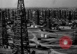 Standbild petroleum Produktion und Distribution United States USA, 1943, aus Sekunde 48 historischem Filmmaterial Videoclip 65675050492