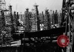 Standbild petroleum Produktion und Distribution United States USA, 1943, aus Sekunde 55 historischem Filmmaterial Videoclip 65675050492