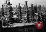 Standbild petroleum Produktion und Distribution United States USA, 1943, aus Sekunde 61 historischem Filmmaterial Videoclip 65675050492