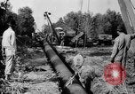 Standbild Big Inch US Öl Rohrleitungsbau Texas United States USA, 1943, aus Sekunde 61 historischem Filmmaterial Videoclip 65675050493