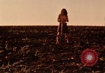 Standbild Evolution der Ölförderung United States USA, 1952, aus Sekunde 50 historischem Filmmaterial Videoclip 65675050494