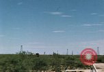 Standbild bohren Erdöl United States USA, 1952, aus Sekunde 11 historischem Filmmaterial Videoclip 65675050496