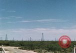 Standbild bohren Erdöl United States USA, 1952, aus Sekunde 20 historischem Filmmaterial Videoclip 65675050496