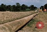 Image des oléoducs United States USA, 1952, de la seconde 6 séquences d'archives historiques vidéo 65675050498