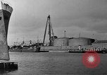 Image pétrole importé Paris France, 1926, de la seconde 22 séquences d'archives historiques vidéo 65675050502