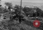 Standbild mule Carts Rumänien Prahova, 1926, aus Sekunde 15 historischem Filmmaterial Videoclip 65675050504