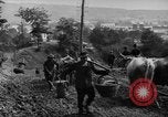 Standbild mule Carts Rumänien Prahova, 1926, aus Sekunde 20 historischem Filmmaterial Videoclip 65675050504