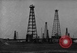 Standbild Bustenari Ölfeld Rumänien, 1926, aus Sekunde 14 historischem Filmmaterial Videoclip 65675050505