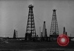 Standbild Bustenari Ölfeld Rumänien, 1926, aus Sekunde 15 historischem Filmmaterial Videoclip 65675050505