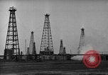 Standbild Bustenari Ölfeld Rumänien, 1926, aus Sekunde 20 historischem Filmmaterial Videoclip 65675050505