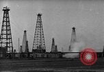 Standbild Bustenari Ölfeld Rumänien, 1926, aus Sekunde 21 historischem Filmmaterial Videoclip 65675050505